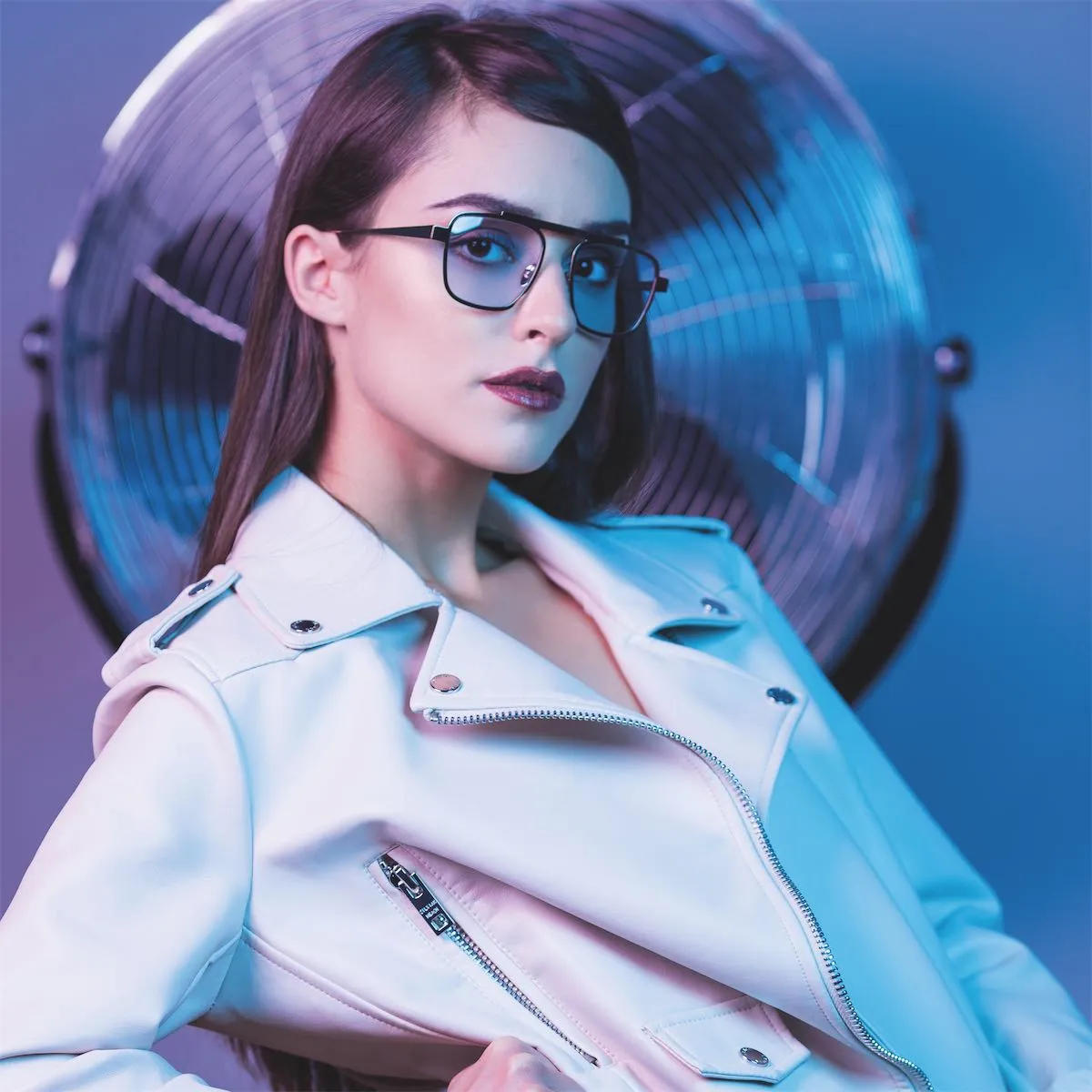 <strong>be</strong> boyish sun