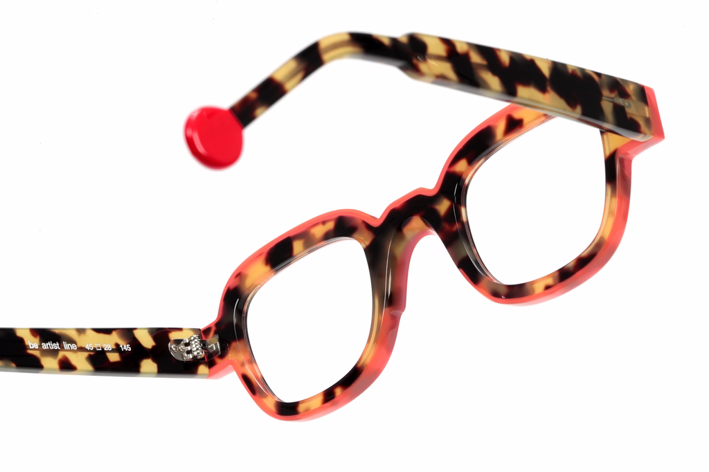 <strong>be</strong> artist line