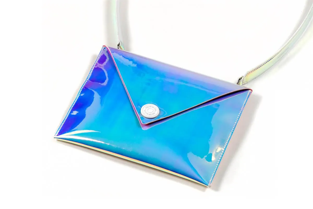 be pretty pouch